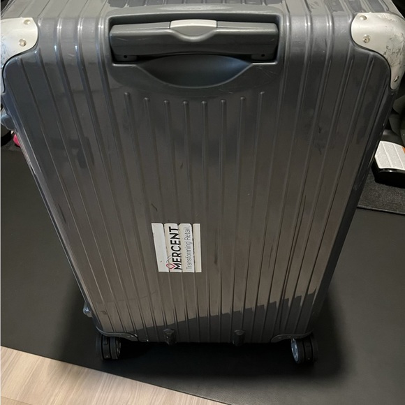 RIMOWA Other - RIMOWA Metallic Gray Rolling check in Suitcase